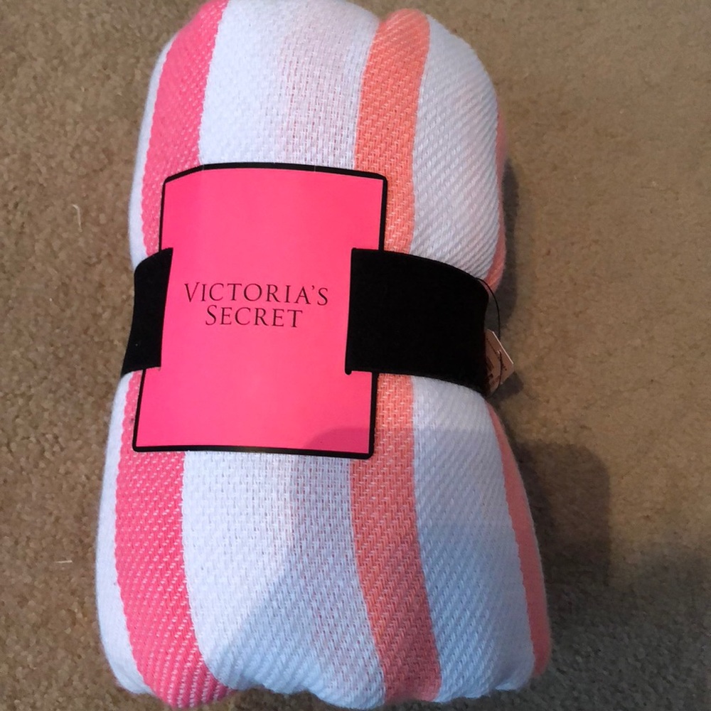 Victoria’s Secret towel